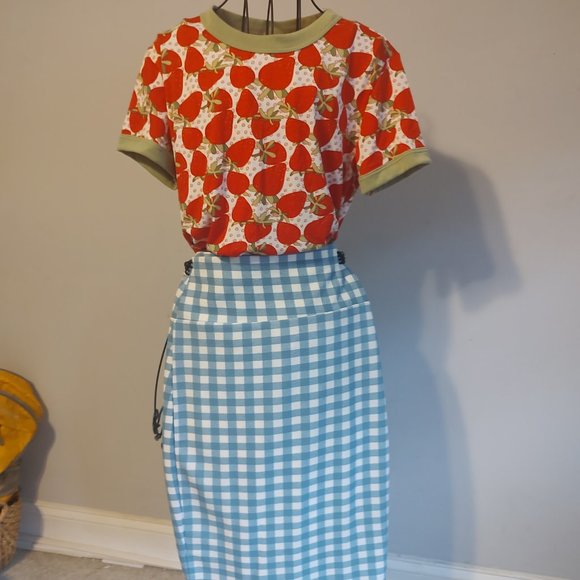 Strawberry ringer tee - Picture 4 of 5